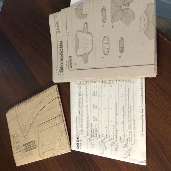 Simplicity Pattern #2695 - Picture 2 of 3